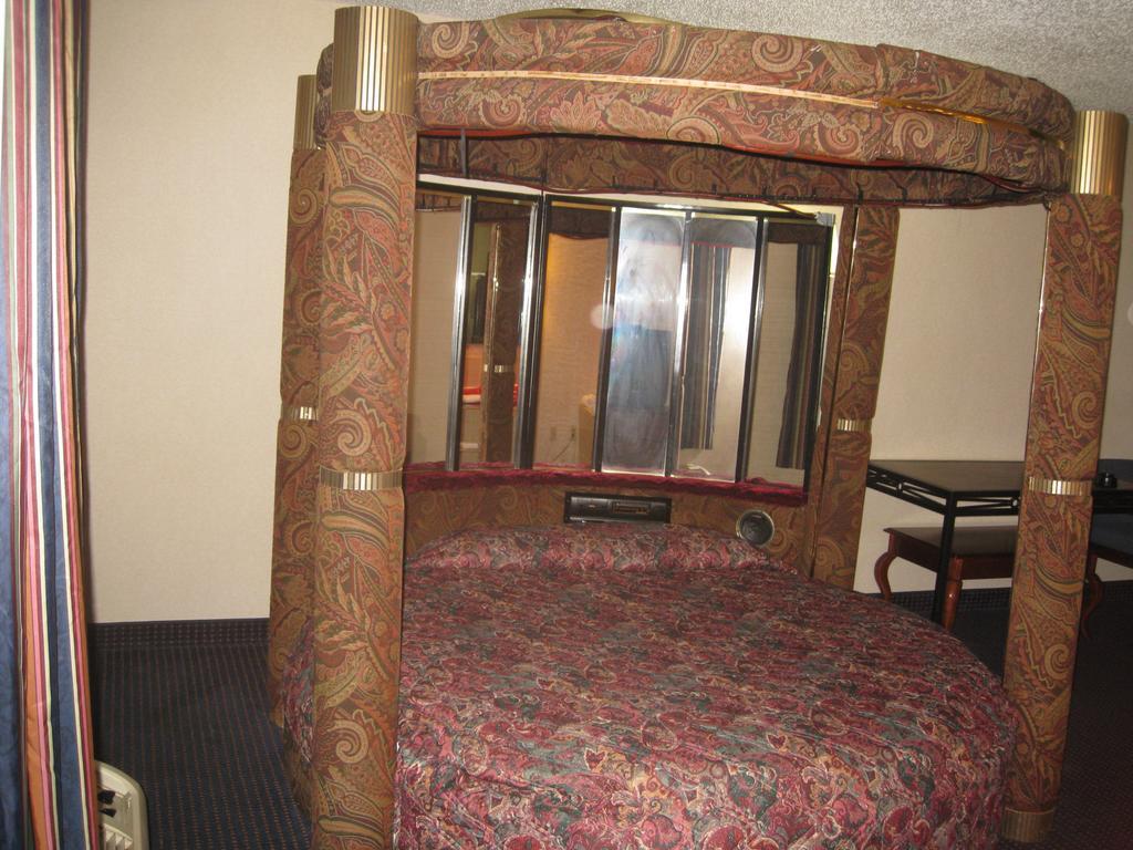 Budget Inn Temple Hills Ngoại thất bức ảnh